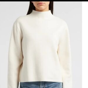 EUC Zara Size Large Winter White Long Sleeved Light Mock Turtleneck Sweater!